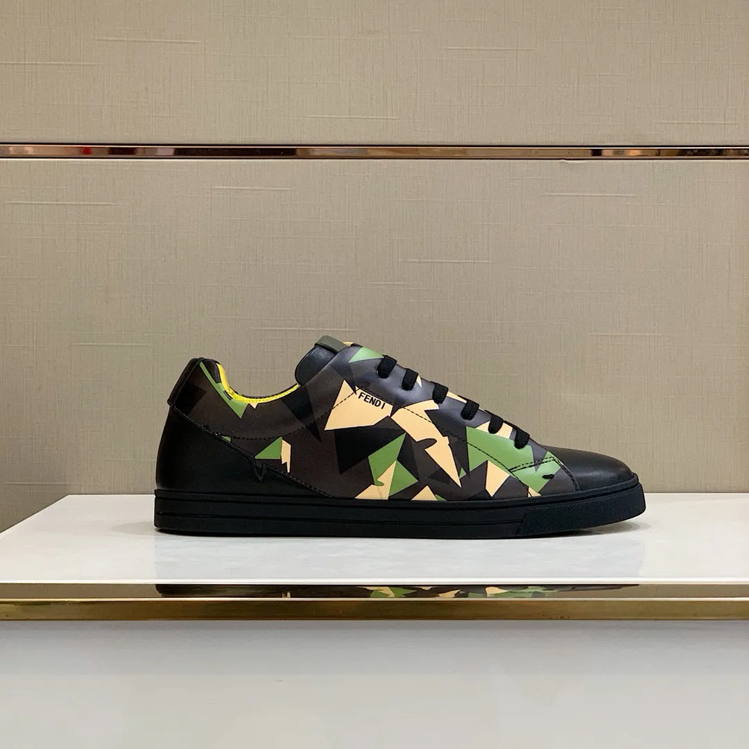 Factory Price: 380💰 Sun] FENDI Classic Comfort Men's, this sophisticated sneaker is handcrafted from soft calfskin. Mesh inner surface, ultra-light rubber material and rough outsole. This unique thin style is suitable for the casual and exquisite sensibility of this season. It is comfortable and natural on the feet. It is an everyday style for casual travel in autumn and winter! Code number: 38/44, customized 45
